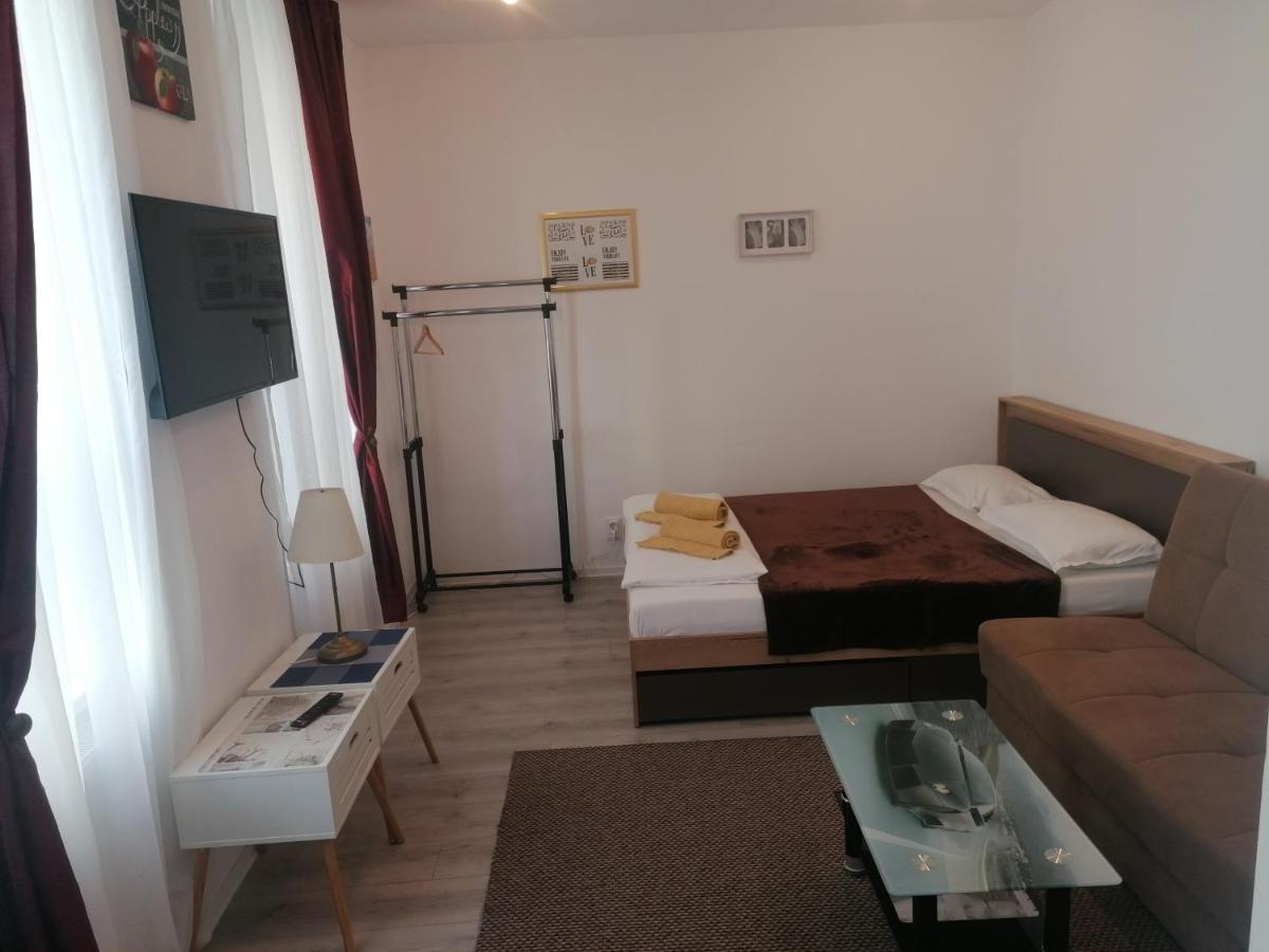 Studio Plaza 锡比乌 外观 照片